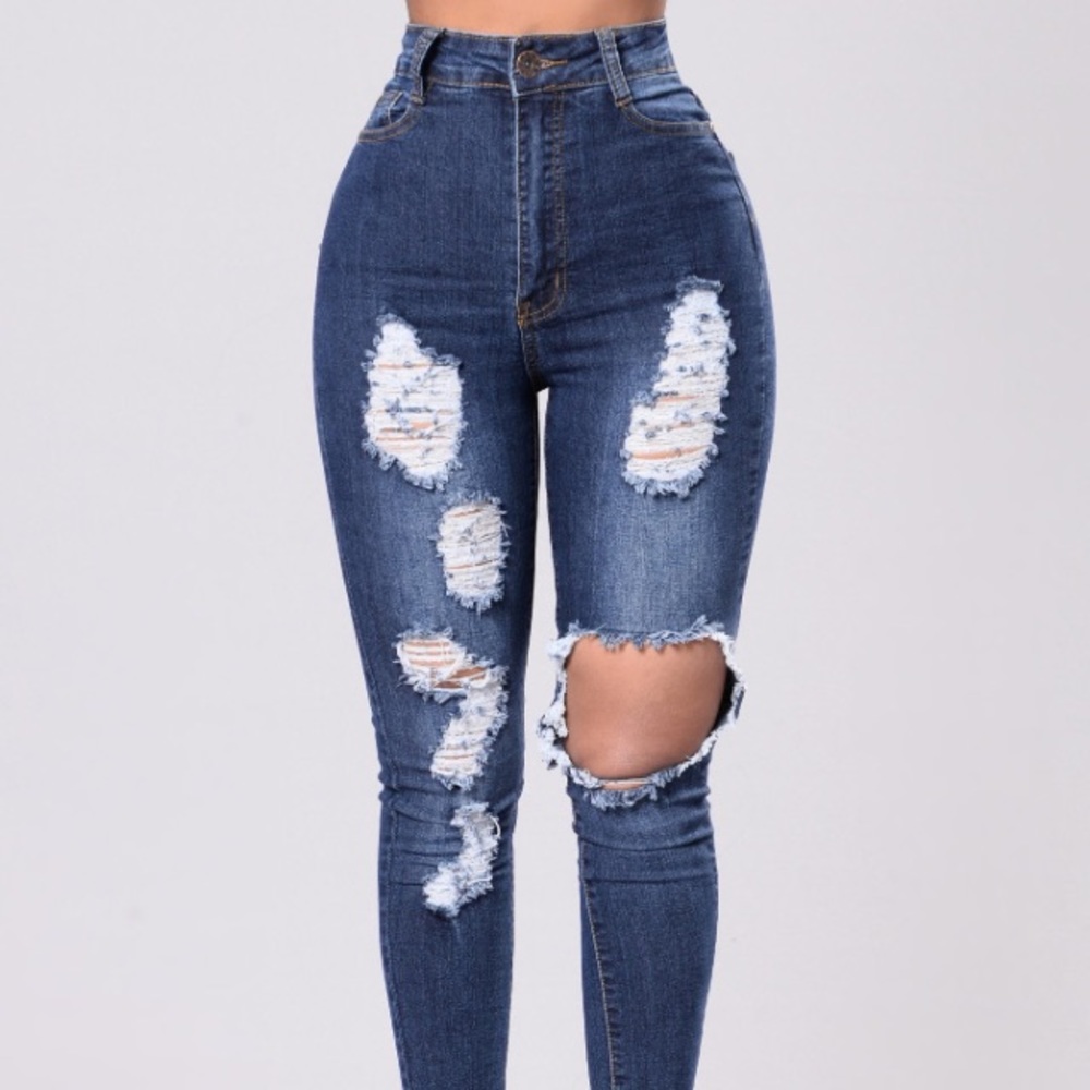 BRAND NEW NEVER WORN FASHION NOVA JEANS