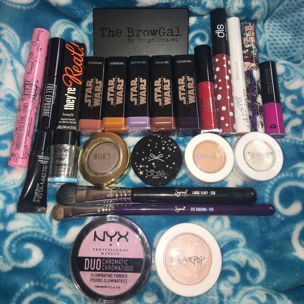 Brand New Makeup Bundle 💗
