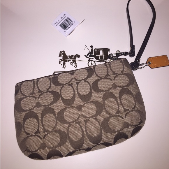 Coach Park Signature Medium Wristlet F49175 - Picture 3 of 7