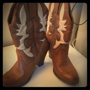 Size 6 country boots