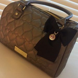 Betsey Johnson Gray w/ Black Bow Handbag 🖤