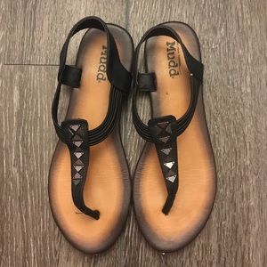 Mudd Black Sandals