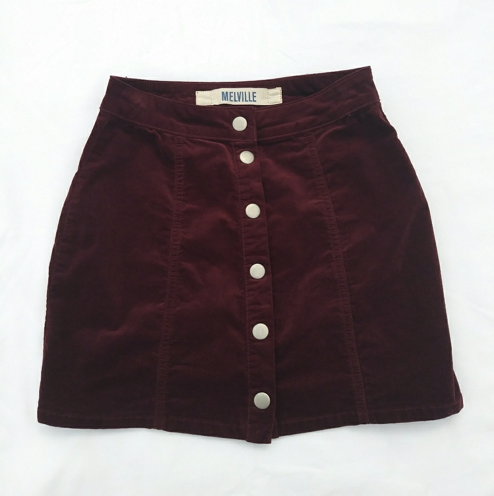 🌹 BRANDY MELVILLE button up burgundy skirt 🌹