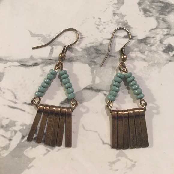 NWT Gold Bar Dangle Earrings - Picture 2 of 4