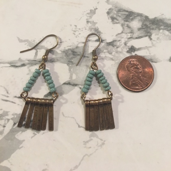 NWT Gold Bar Dangle Earrings - Picture 3 of 4