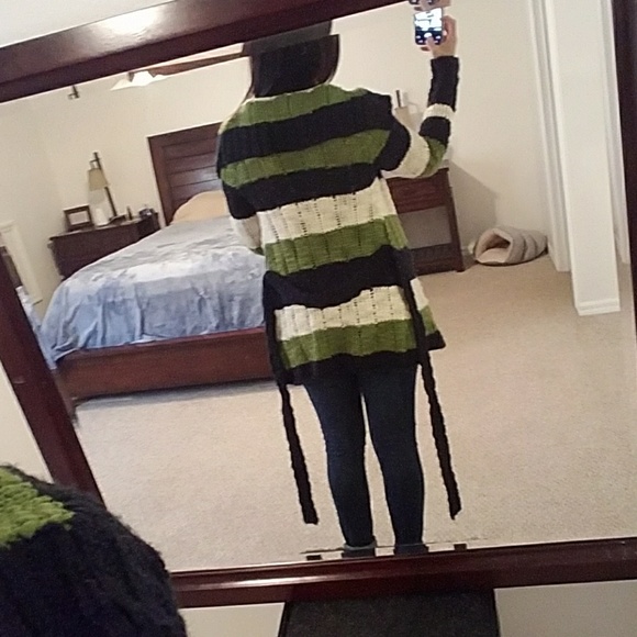 Old Navy Knitted Stripped Cardigan w/ Tie - Picture 4 of 5