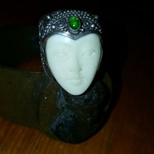 Sajen carved bone mystical face heavy 925 ring