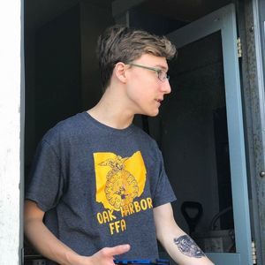 Meet your Posher, Darien