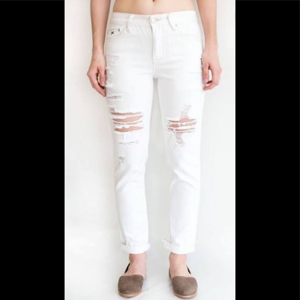 NWT RES Denim Romeo distresss Boyfriend Jeans 26
