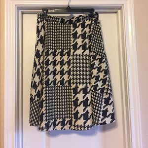 Stitch Fix houndstooth pattern a-line skirt NWT