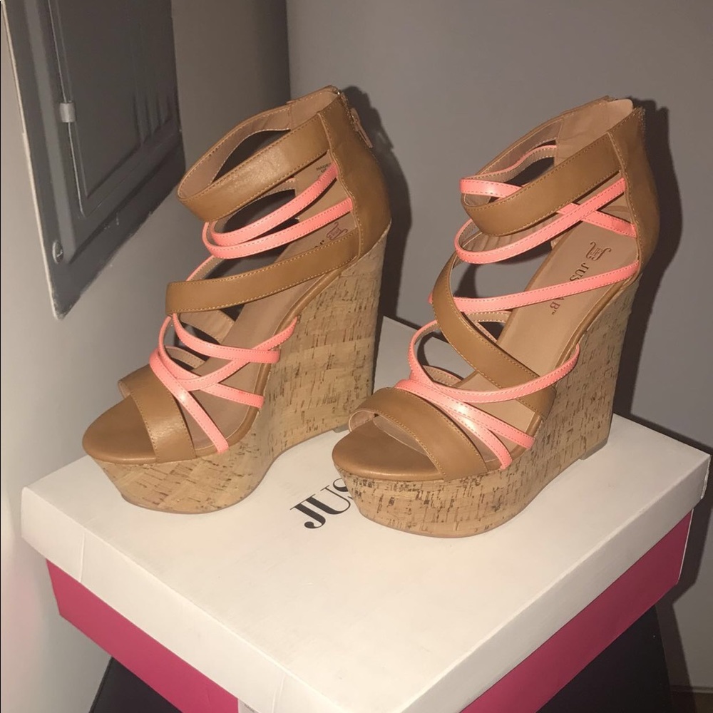 Nude Wedges