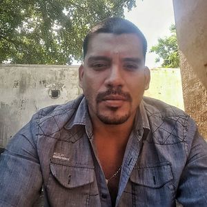 Meet your Posher, Luis