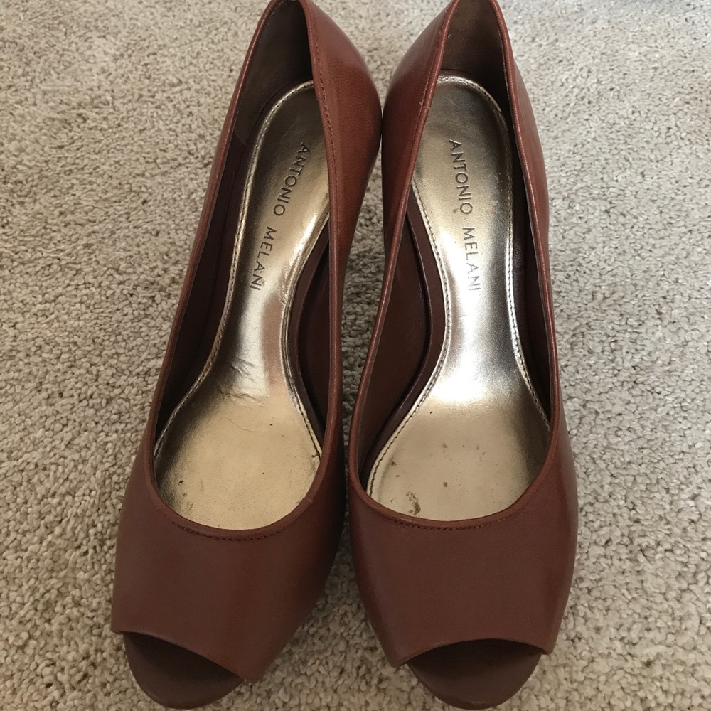 Antonio Melani brown leather heels