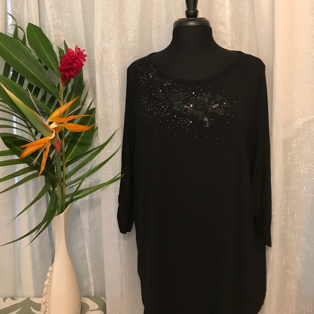 Karen Kane knit top with sequined accents