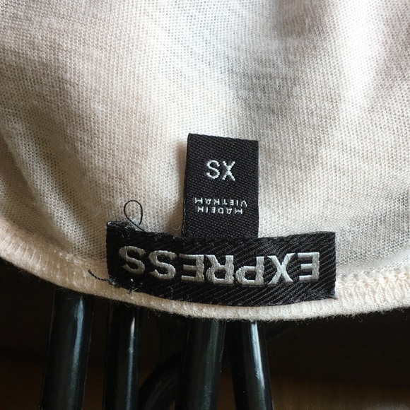 NWOT Express Ruffle Tank Top - Picture 4 of 4