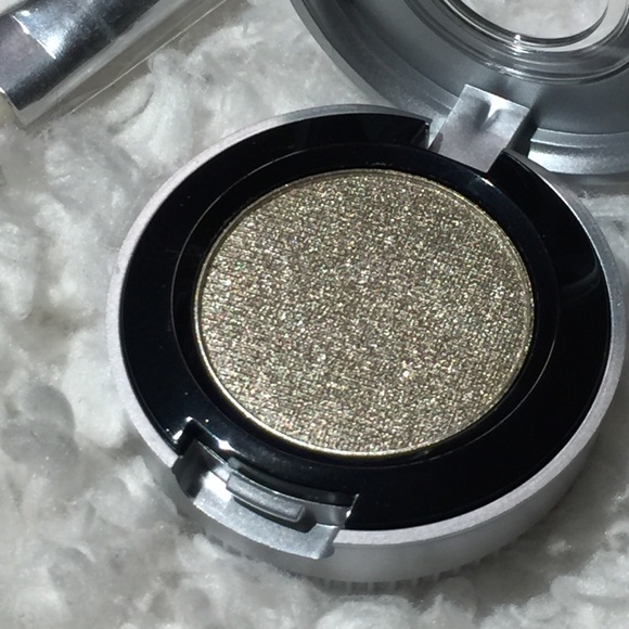 Urban Decay Other - Urban Decay Eyeshadow-Maui Wowie