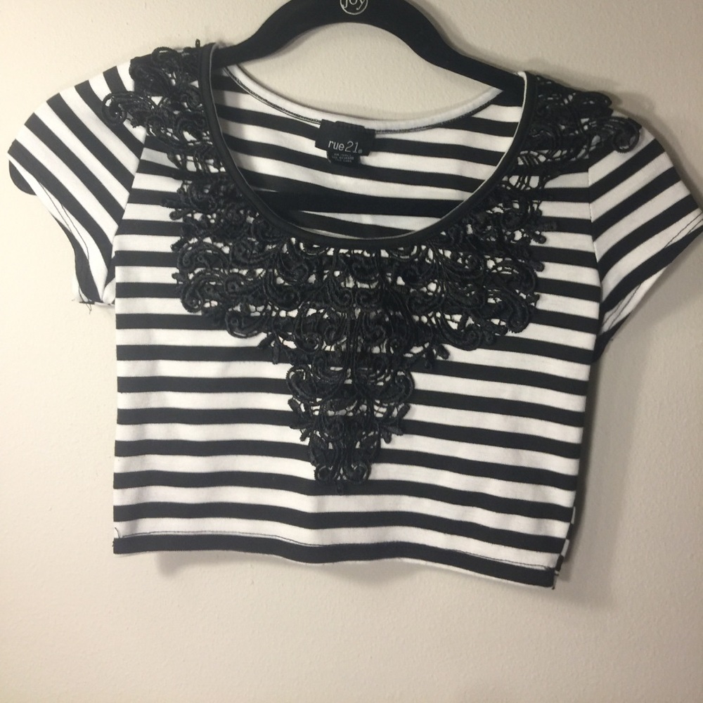 Crop top