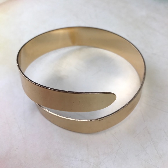 Golden Plated Wrap Accent Bracelet - Picture 3 of 4