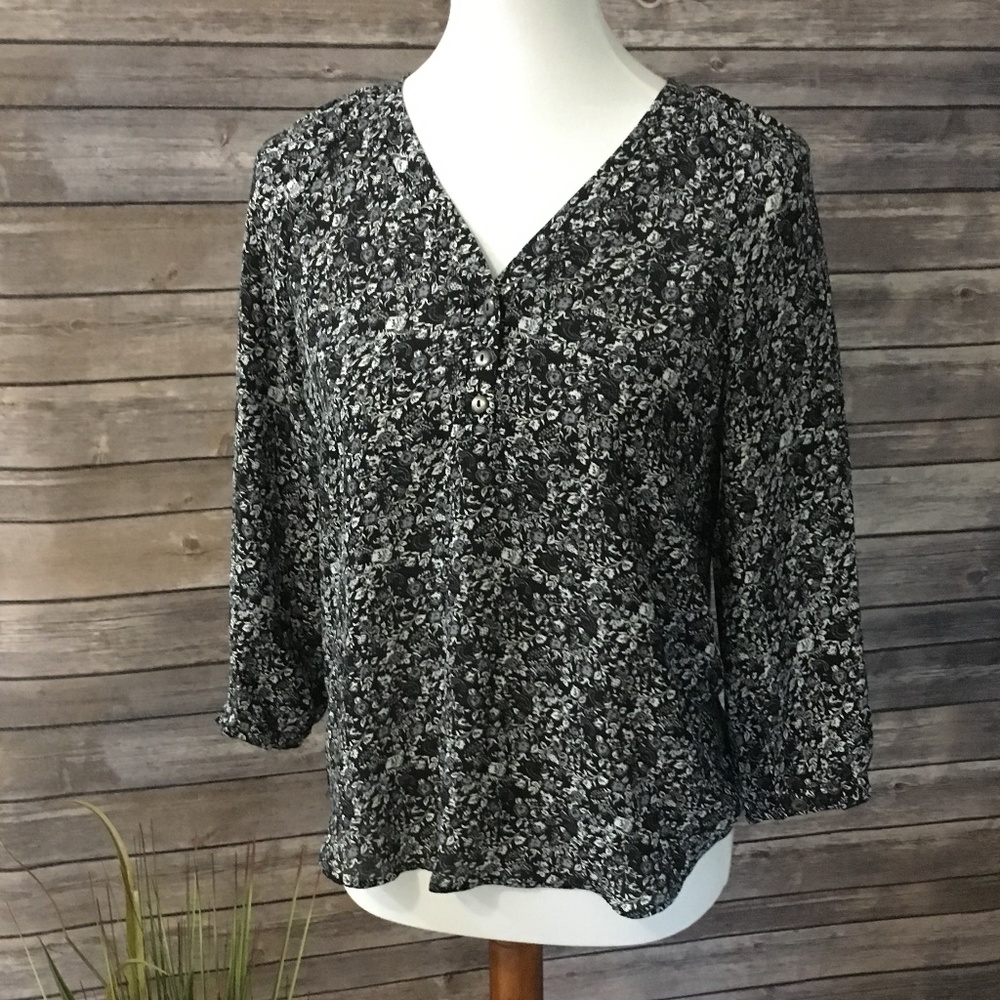 Chelsea & Theodore Printed Blouse