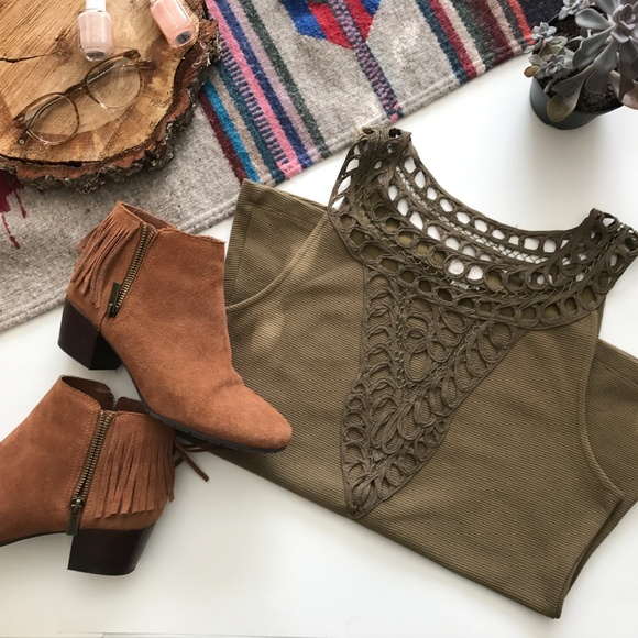 ANTHROPOLOGIE•Postmark Aicha Embellished Tank Top - Picture 4 of 7