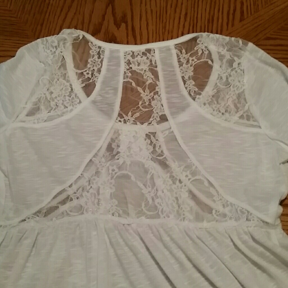 2 tops - Picture 4 of 6