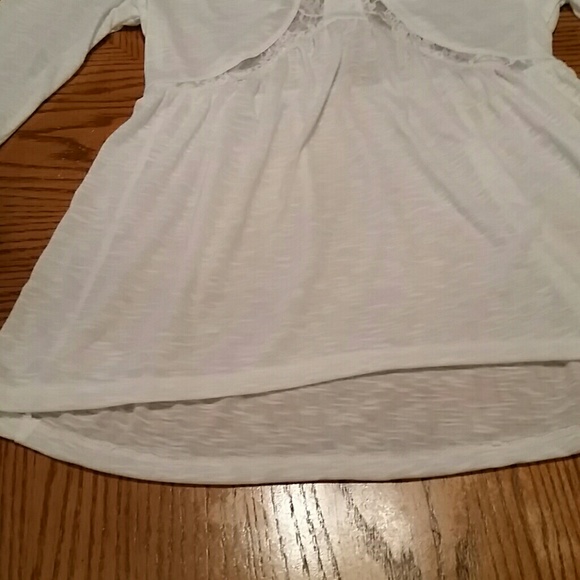 2 tops - Picture 3 of 6