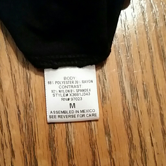 2 tops - Picture 6 of 6