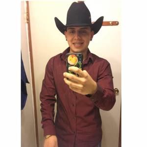 Meet your Posher, Giovanni