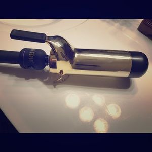 Hot Tools curling iron