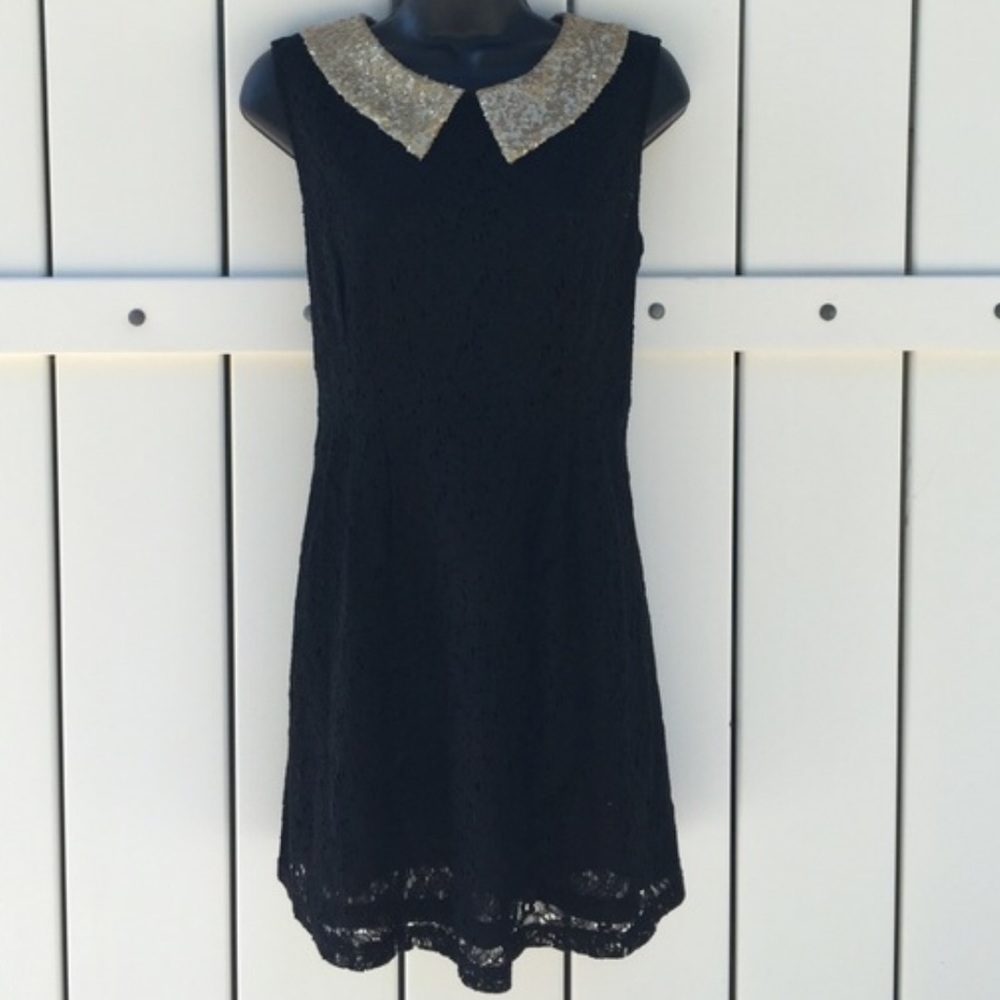 RETRO HOT!Black Lace Dress w. Black & Gold sequins