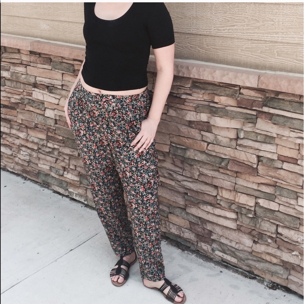 Super comfy floral lounge pants