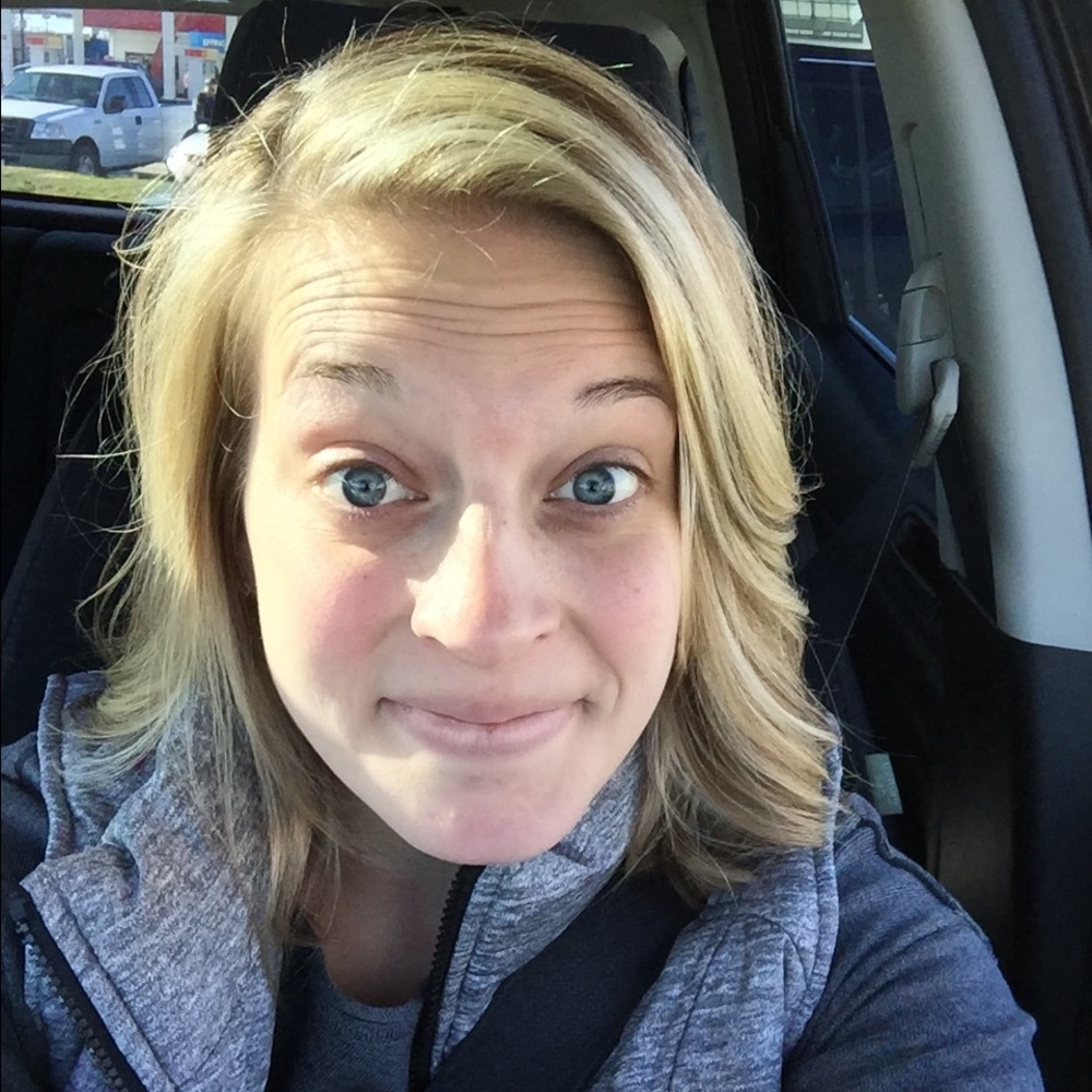 Meet your Posher, Lyndsey