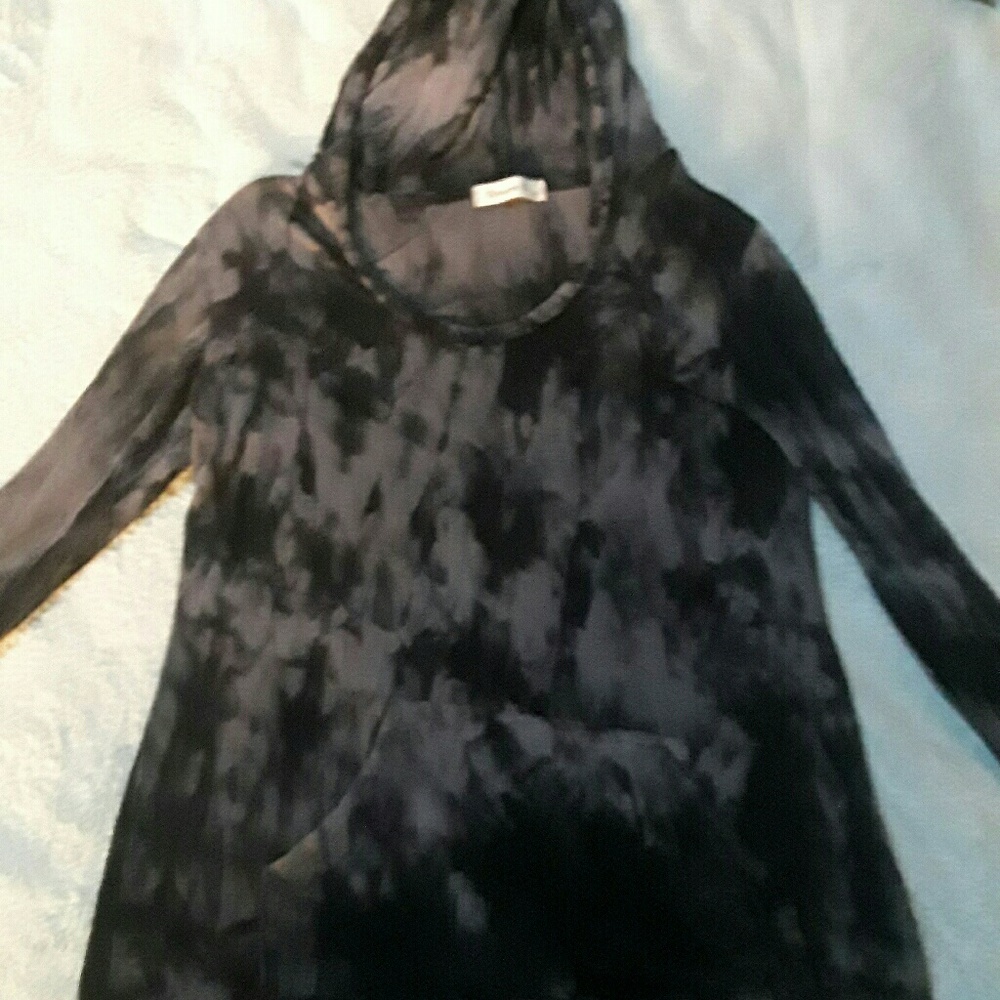 Hooded blouse
