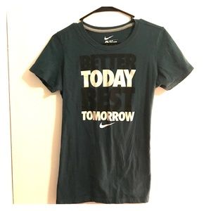 NIKE (LRG) Slim Fit Tee dark green/black/white