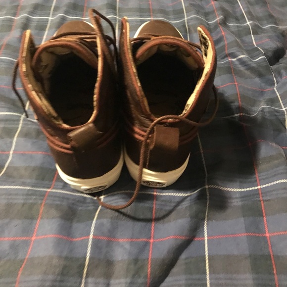 Vans - Picture 7 of 8