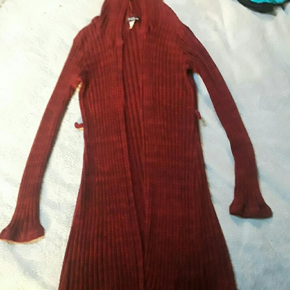 Red sweater - Picture 1 of 1