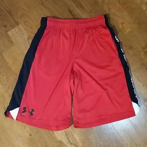 Under Armour Boys Shorts Size YMD