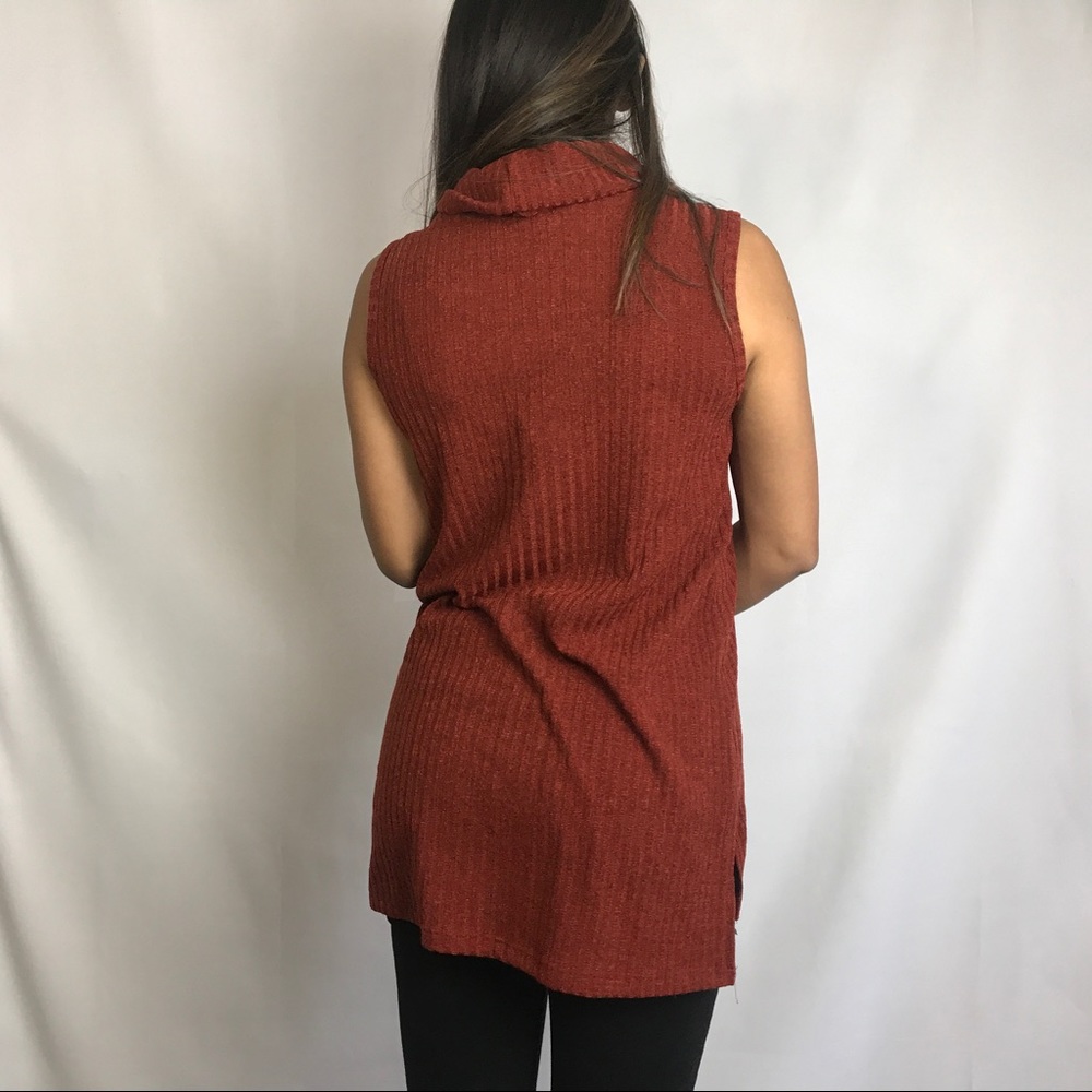 HP • Turtleneck Tunic Sweater • - Picture 2 of 5