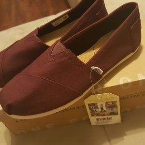 Classic Toms- Red Mahogany