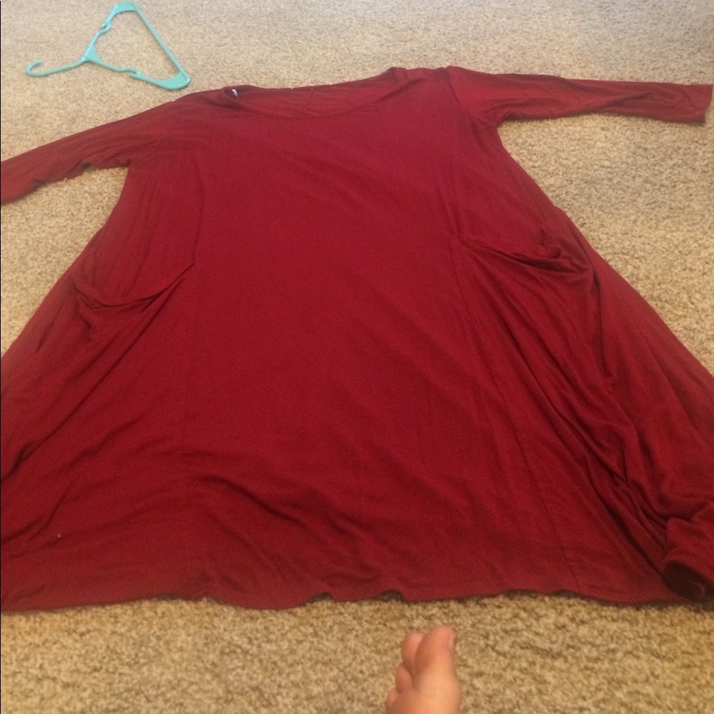 Flowy red dress with POCKETS