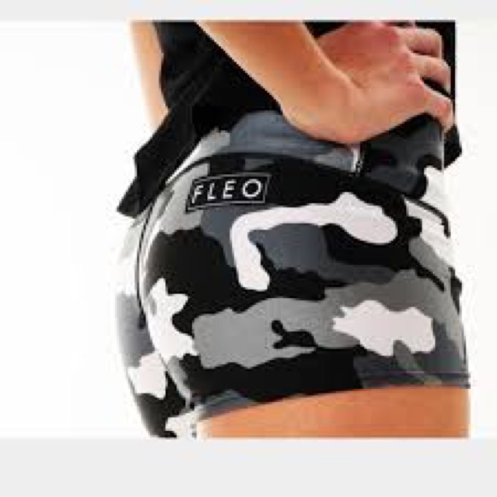 IN SEARCH OF: White Camo Fleo Shorts (2.5 in)