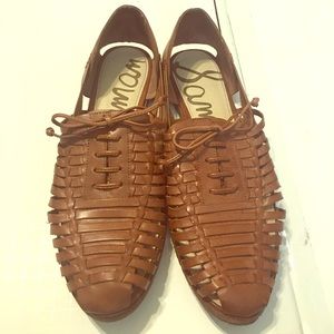 Adorable cut out Sam Edelman loafers
