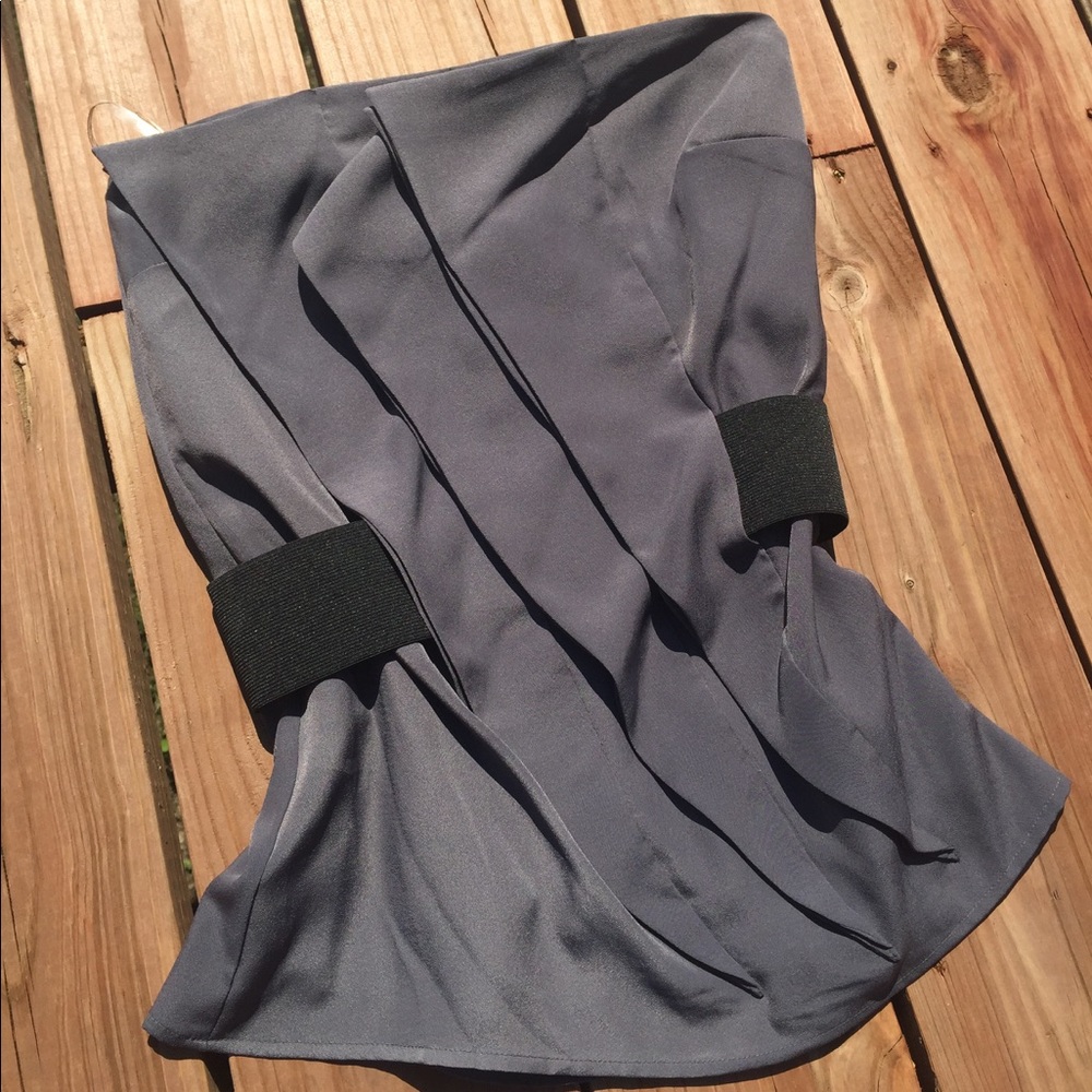 Forever 21 Gray Ruffle Front Tube Top - Picture 5 of 7