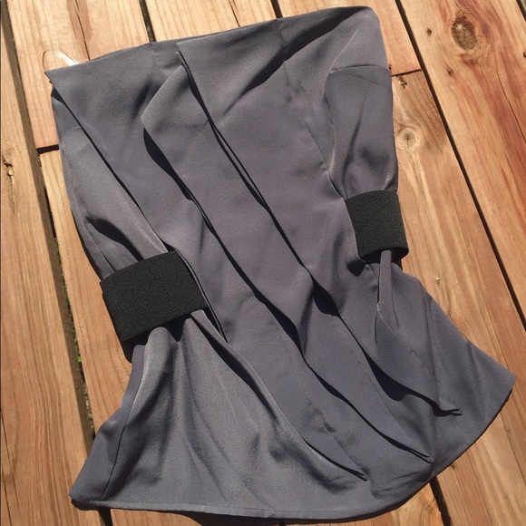 Forever 21 Gray Ruffle Front Tube Top - Picture 5 of 7