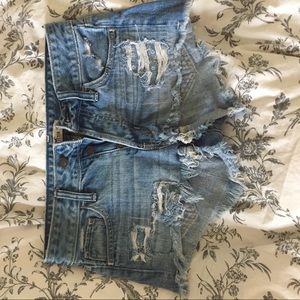 Ripped shortie shorts