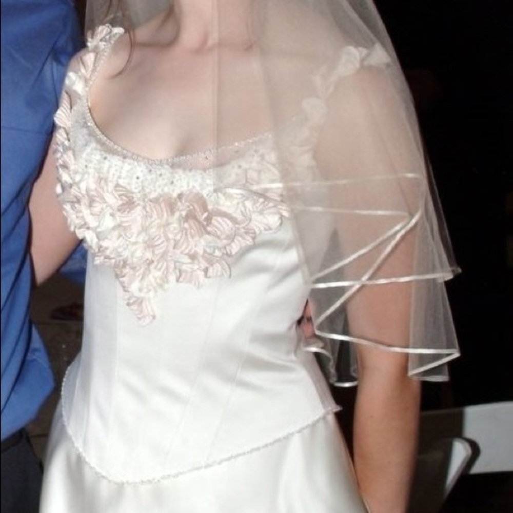 Complete Bridal Ensemble--Must Go ASAP!