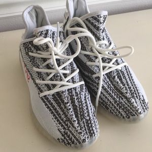 Yeezy 350 boost zebra replica