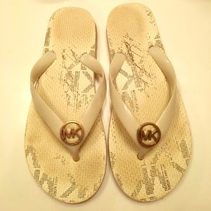 MK✨ READ description