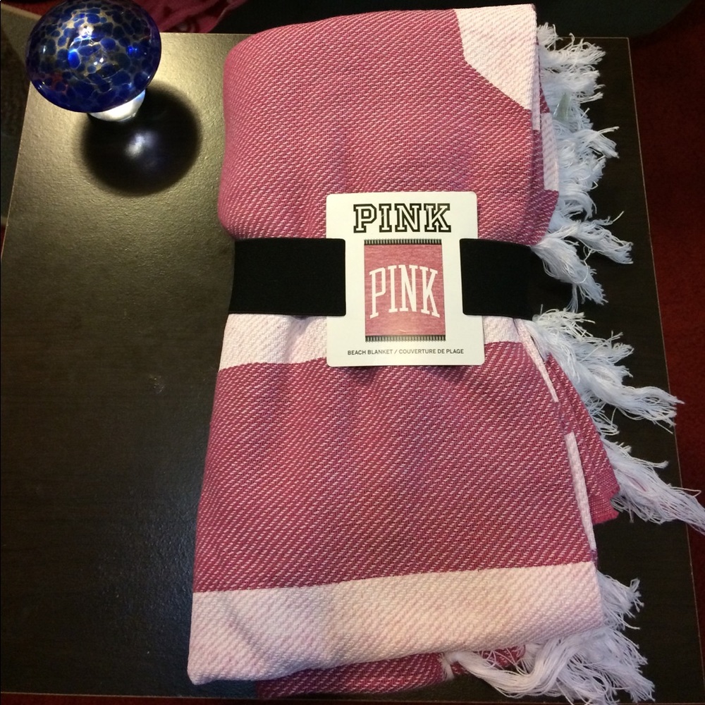 Pink (VS) 2017 L.E./RARE Beach Blanket Pink Dahlia