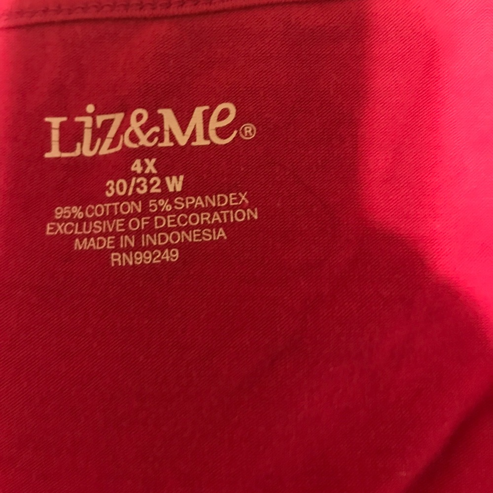 Blouses - Picture 3 of 3
